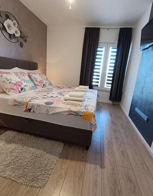 Holiday&Suite Klanac 维尔 外观 照片